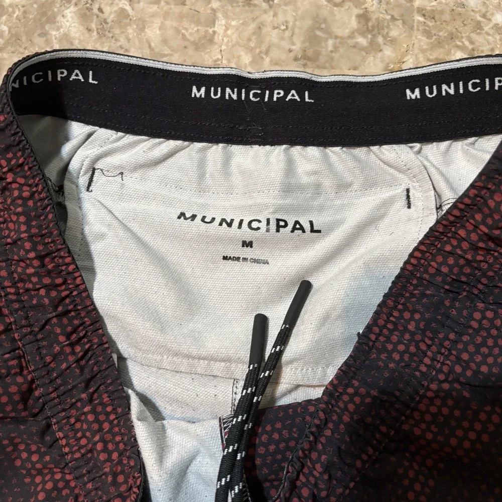 Municipal Shorts Mens Medium Red 4 AM Training Club 6